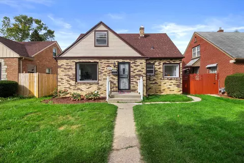 4327 N 64th, Milwaukee, WI 53216