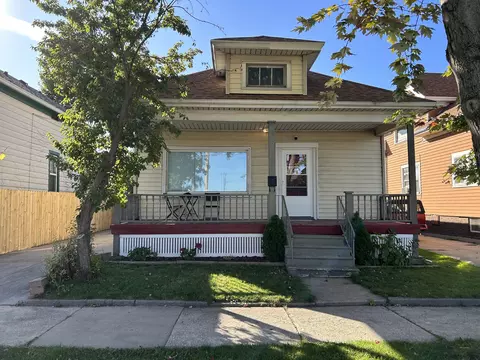1424 Blake, Racine, WI 53404
