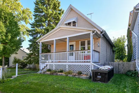 1805 17th, South Milwaukee, WI 53172