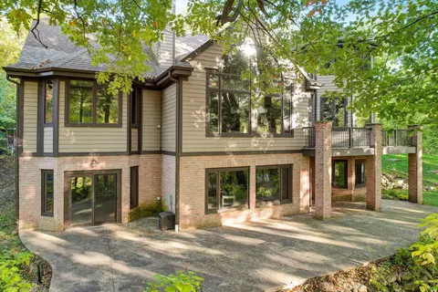n58w33390 Road M, Merton, WI 53058