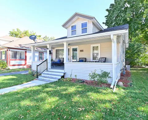 313 Buchner, Waukesha, WI 53186