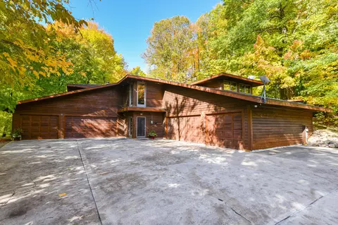 5722 E Waterford, Erin, WI 53027