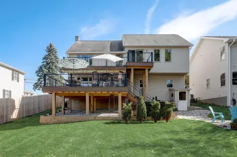 515 Prospect, Pewaukee, WI 53072