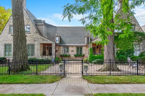 5461 N Danbury, Whitefish Bay, WI 53217