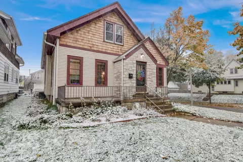 2379 N 65th, Wauwatosa, WI 53213