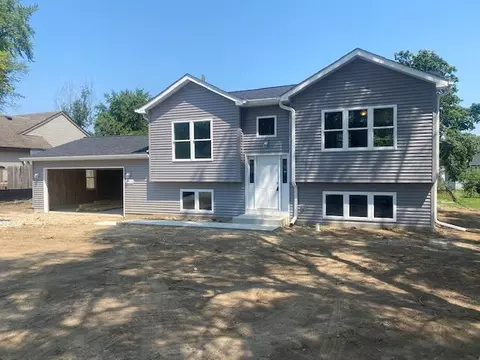 9902 271st, Trevor, WI 53179