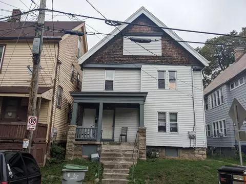 130 W Randolph #132, Milwaukee, WI 53212