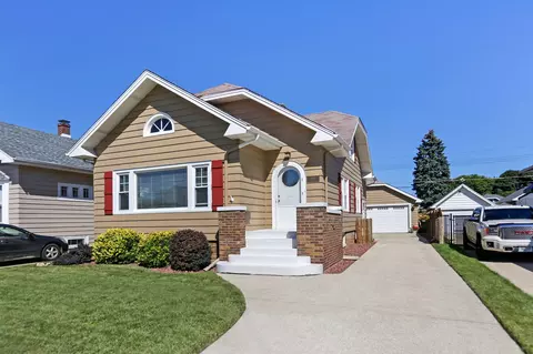 1228 William, Racine, WI 53402