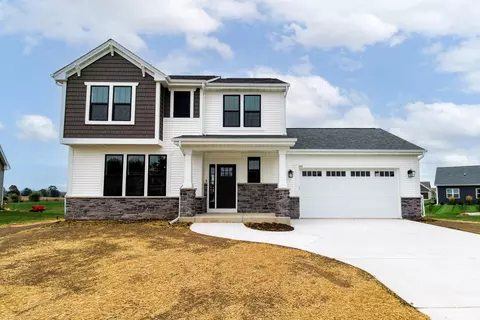 225 Windridge, Slinger, WI 53086