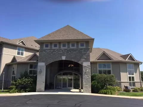 230 Hilldale #1311, Hartford, WI 53027