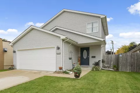 2036 Grove, Racine, WI 53405