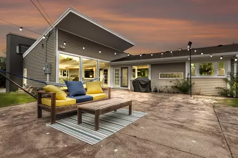 10101 W Grantosa, Milwaukee, WI 53222