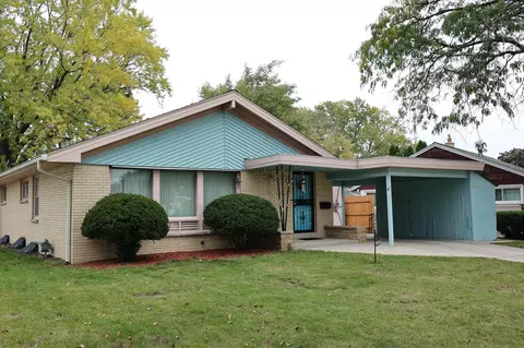 7954 W Fiebrantz, Milwaukee, WI 53222