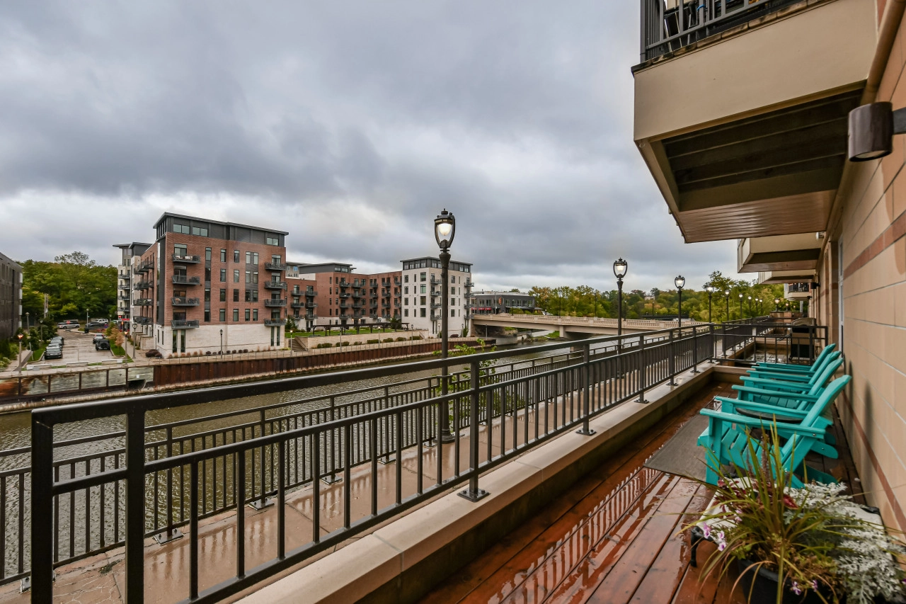 1915 N Water Unit 103  