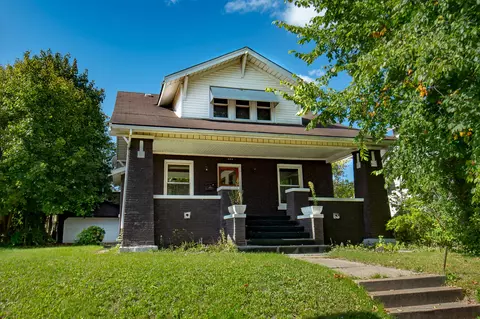 1050 Washington, Racine, WI 53403