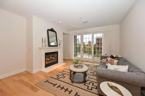 19115 Thomson #202, Brookfield, WI 53045