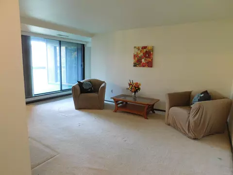 4215 N 100th #250, Milwaukee, WI 53222
