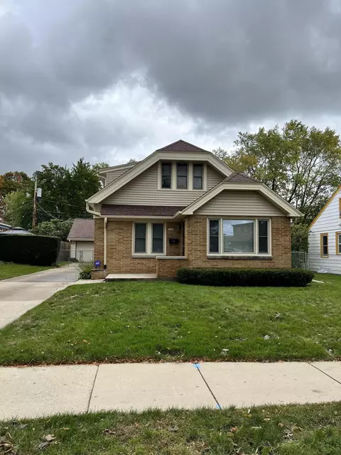 5642 N 74th, Milwaukee, WI 53218