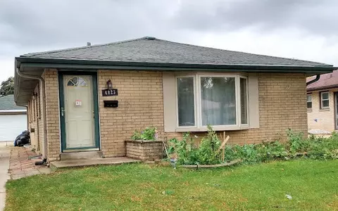 4823 S 20th, Milwaukee, WI 53221