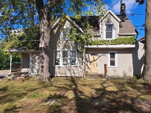 1016 N 19th, Milwaukee, WI 53233