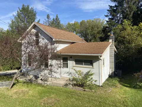 n76w31386 County Road Vv, Merton, WI 53029