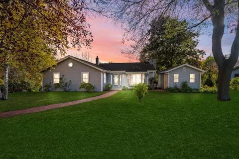 1715 Manchester, Grafton, WI 53024