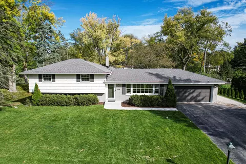 17820 Country, Brookfield, WI 53045