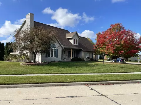 4904 Brookfield, Manitowoc, WI 54220