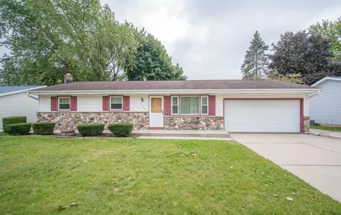 1709 Annie, West Bend, WI 53090
