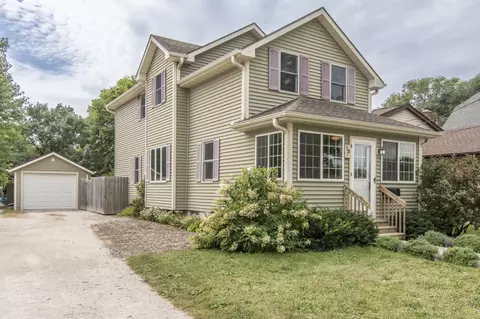 547 Elizabeth, Waukesha, WI 53186