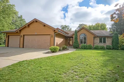 s56w29763 Windcrest, Genesee, WI 53189