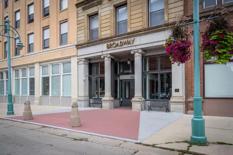 234 N Broadway #208, Milwaukee, WI 53202