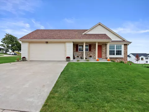 409 Saratoga, Johnson Creek, WI 53038