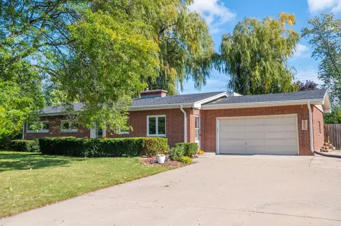 9040 N Regent, Bayside, WI 53217