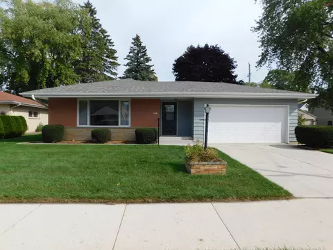 2811 Lakeshore, Sheboygan, WI 53081