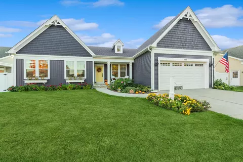 260 Highland, Lake Geneva, WI 53147