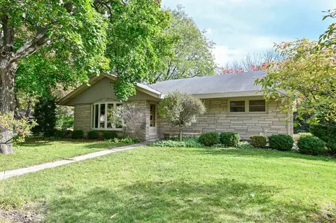 1272 N 117th, Wauwatosa, WI 53226