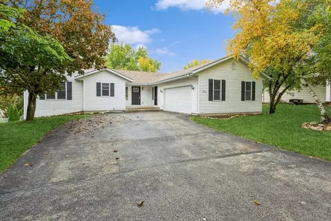 611 Holland, Delavan, WI 53115
