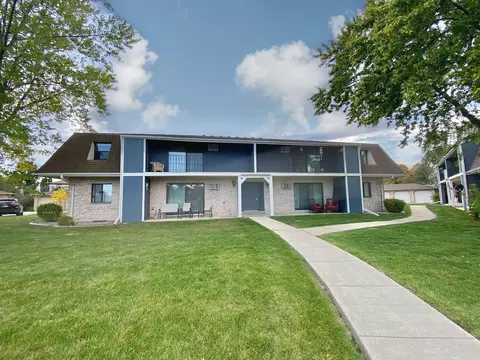 3207 W Mangold #H, Greenfield, WI 53221