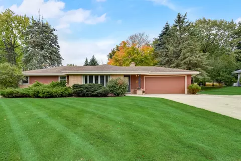 16785 W Hearthside, New Berlin, WI 53151