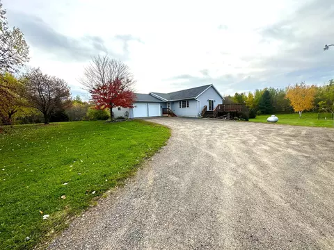 1806 93rd, Garfield, WI 54009