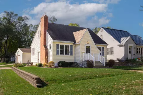 2630 King, La Crosse, WI 54601