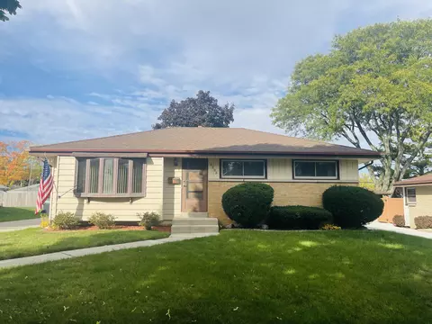 6308 W Kinnickinnic Riv, Milwaukee, WI 53219