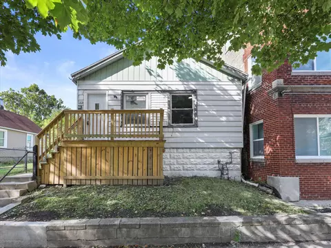 549 N 29th, Milwaukee, WI 53208