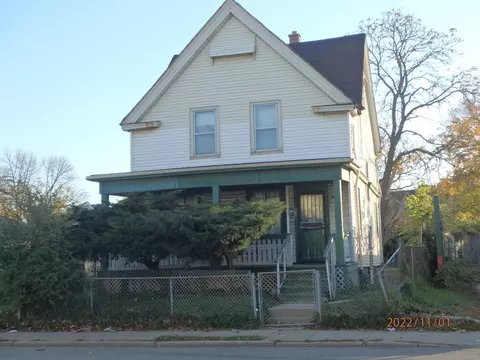 2518 N 27th, Milwaukee, WI 53210