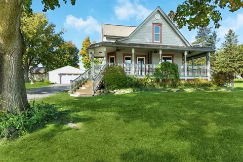 1426 Mill, Burlington, WI 53105