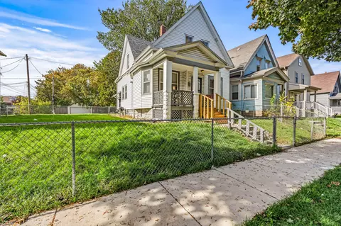 2721 N 23rd, Milwaukee, WI 53206
