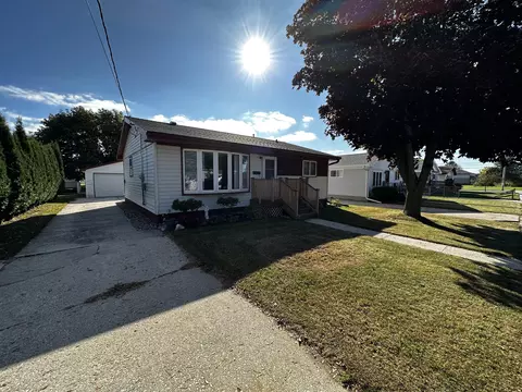1109 28th, Two Rivers, WI 54241