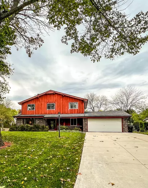 2355 S Parkside, New Berlin, WI 53151