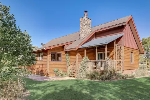 n5784 Plank Road, Elkhorn, WI 53121